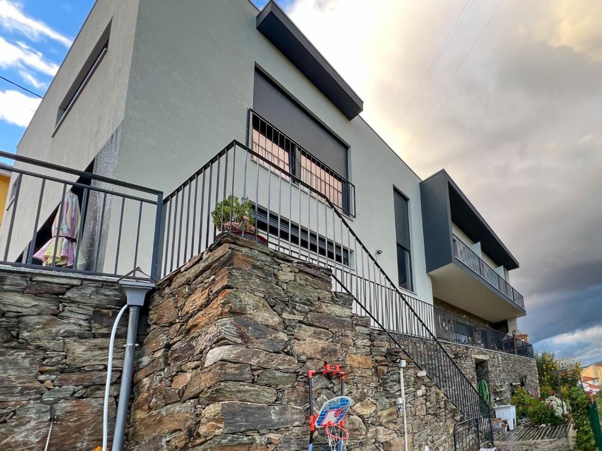 Homestay Sonhos D'ouro Ribeira (Penaguiao)